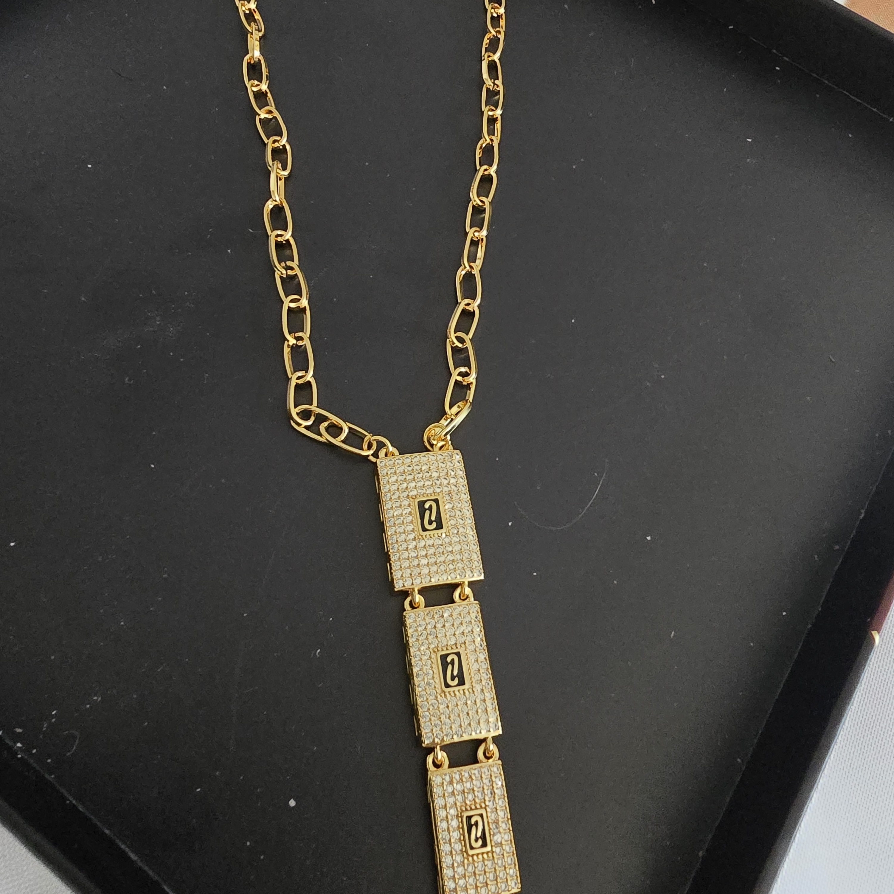 Elegant Gold And Silver Chain Necklace